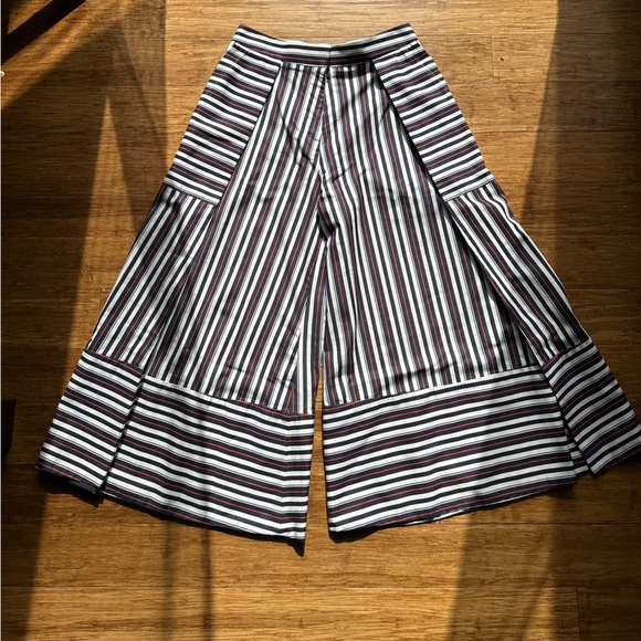 Palmer Harding Pants - PALMER HARDING Striped Exaggerated Wide Leg Womens 2/4 Exhale Culotte Pants